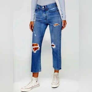 Levi’s Women’s Wedgie High Rise Distressed Indigo Straight Jean, 27/28